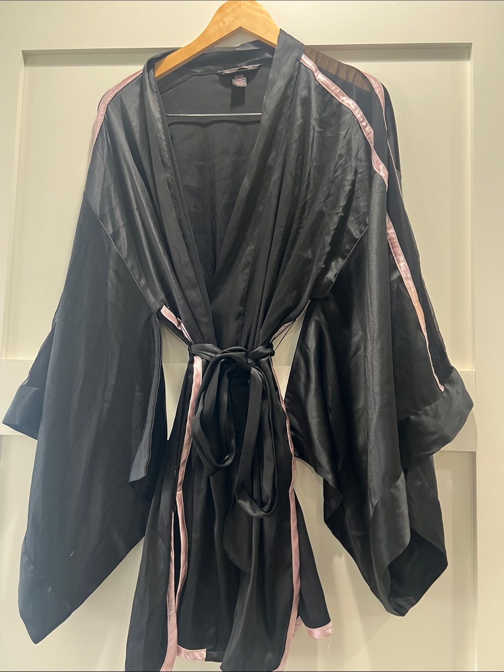 VS Silk-Feel Black Kimono Robe with Pink Trim